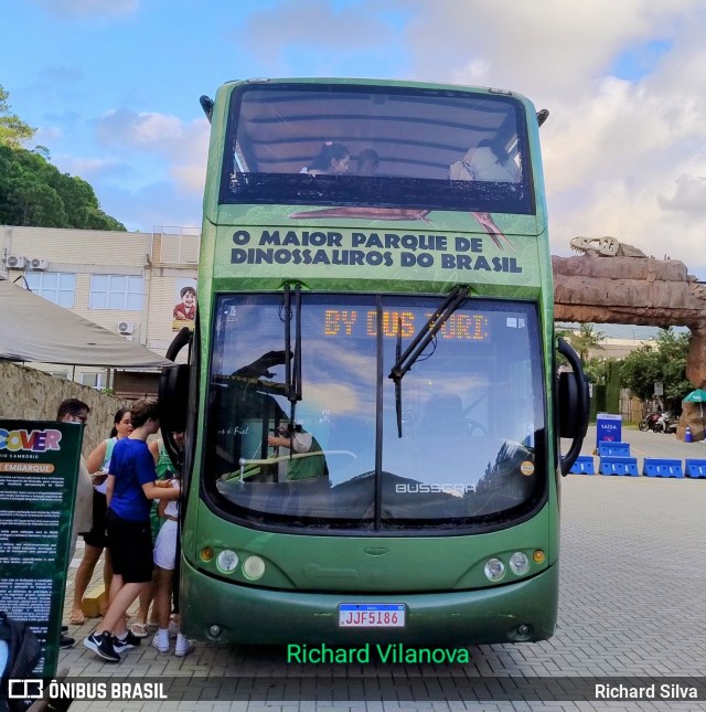 BC By Bus JJF5I86 na cidade de Balneário Camboriú, Santa Catarina, Brasil, por Richard Silva. Número da foto: #12882996.