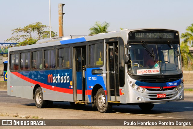 Transportes Machado DC 7.081 na cidade de Duque de Caxias, Rio de Janeiro, Brasil, por Paulo Henrique Pereira Borges. Número da foto: #12884489.