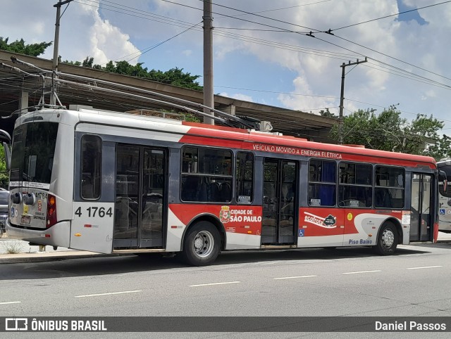 Himalaia Transportes > Ambiental Transportes Urbanos 4 1764 na cidade de São Paulo, São Paulo, Brasil, por Daniel Passos. Número da foto: #12883101.