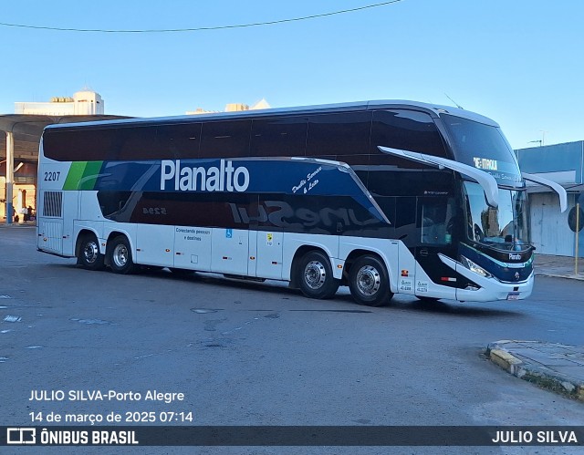 Planalto Transportes 2207 na cidade de Porto Alegre, Rio Grande do Sul, Brasil, por JULIO SILVA. Número da foto: #12884331.