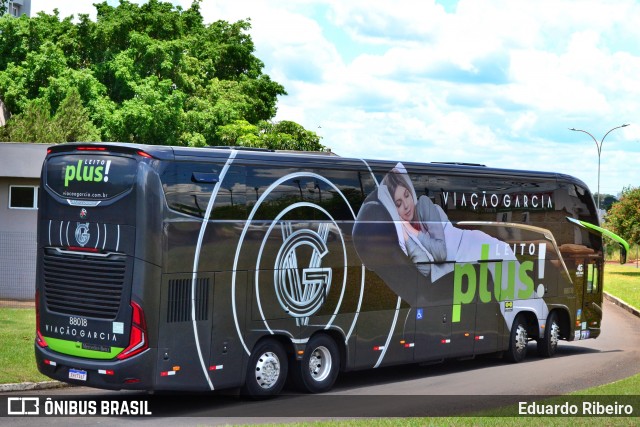 Viação Garcia 88018 na cidade de Foz do Iguaçu, Paraná, Brasil, por Eduardo Ribeiro. Número da foto: #12883351.
