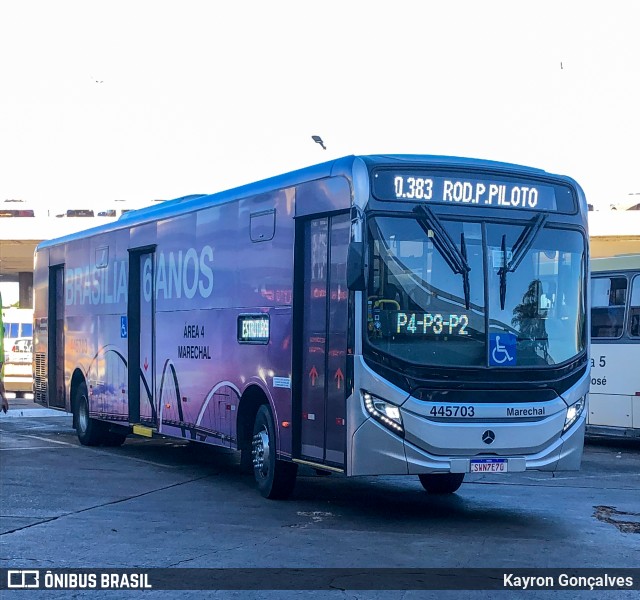 Auto Viação Marechal Brasília 445703 na cidade de Brasília, Distrito Federal, Brasil, por Kayron Gonçalves. Número da foto: #12884952.