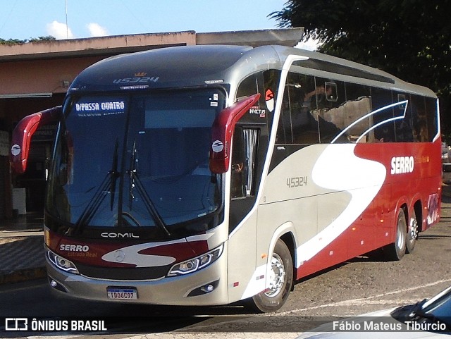 Viação Serro 45324 na cidade de Três Corações, Minas Gerais, Brasil, por Fábio Mateus Tibúrcio. Número da foto: #12885765.