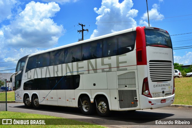 Auto Viação Catarinense 3516 na cidade de Foz do Iguaçu, Paraná, Brasil, por Eduardo Ribeiro. Número da foto: #12885243.