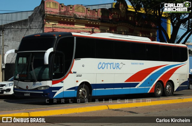 Cottur 2020 na cidade de Salto, Uruguai, por Carlos Kircheim. Número da foto: #12887682.