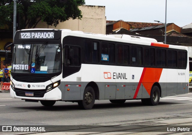 Evanil Transportes e Turismo RJ 132.076 na cidade de Rio de Janeiro, Rio de Janeiro, Brasil, por Luiz Petriz. Número da foto: #12887010.