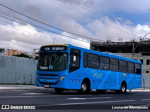 Viação Nossa Senhora do Amparo RJ 186.123 na cidade de Niterói, Rio de Janeiro, Brasil, por Leonardo Alecsander. Número da foto: #12890810.