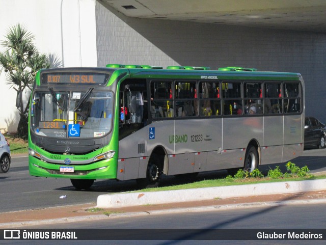 Viação Piracicabana Distrito Federal 121223 na cidade de Brasília, Distrito Federal, Brasil, por Glauber Medeiros. Número da foto: #12890577.