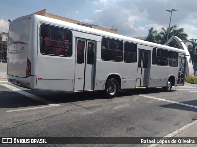 BB Transportes e Turismo 1926 na cidade de Barueri, São Paulo, Brasil, por Rafael Lopes de Oliveira. Número da foto: #12888975.