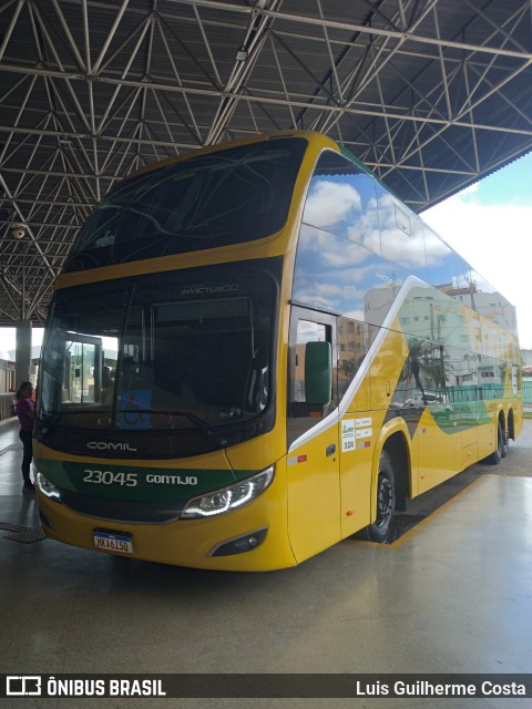 Empresa Gontijo de Transportes 23045 na cidade de Patos de Minas, Minas Gerais, Brasil, por Luis Guilherme Costa. Número da foto: #12889240.