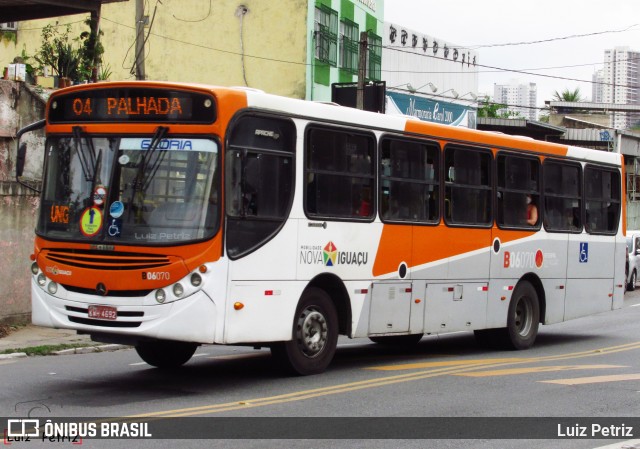 Expresso Nossa Senhora da Glória B06070 na cidade de Nova Iguaçu, Rio de Janeiro, Brasil, por Luiz Petriz. Número da foto: #12888930.