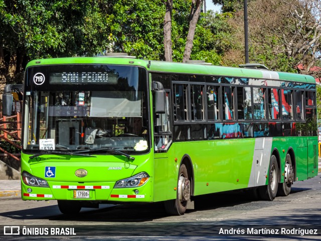 Autotransportes Raro 719 na cidade de San José, San José, Costa Rica, por Andrés Martínez Rodríguez. Número da foto: #12891001.