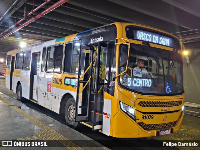 Plataforma Transportes 31079 na cidade de Salvador, Bahia, Brasil, por Felipe Damásio. Número da foto: #12891215.