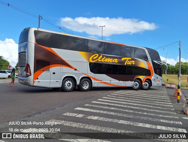 Clima Tur 4830 na cidade de Porto Alegre, Rio Grande do Sul, Brasil, por JULIO SILVA. Número da foto: #12891073.