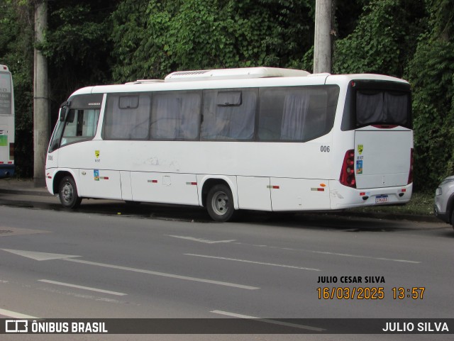 Ônibus Particulares 006 na cidade de Porto Alegre, Rio Grande do Sul, Brasil, por JULIO SILVA. Número da foto: #12890959.