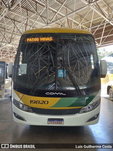 Empresa Gontijo de Transportes 19820 na cidade de Patos de Minas, Minas Gerais, Brasil, por Luis Guilherme Costa. Número da foto: #12891608.