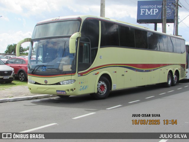 Ônibus Particulares 560 na cidade de Porto Alegre, Rio Grande do Sul, Brasil, por JULIO SILVA. Número da foto: #12890968.