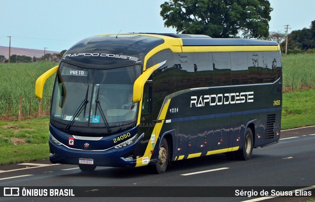 Rápido D´Oeste 24050 na cidade de Cravinhos, São Paulo, Brasil, por Sérgio de Sousa Elias. Número da foto: #12892634.