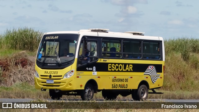 Escolares 350 na cidade de Ourinhos, São Paulo, Brasil, por Francisco Ivano. Número da foto: #12893220.