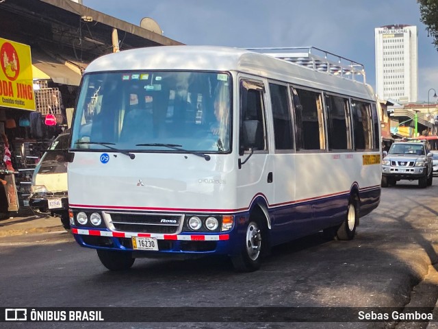 Autobuses sin identificación - Costa Rica 09 na cidade de San José, San José, Costa Rica, por Sebas Gamboa. Número da foto: #12891571.