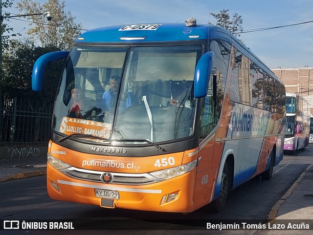 Pullman Bus 450 na cidade de Estación Central, Santiago, Metropolitana de Santiago, Chile, por Benjamín Tomás Lazo Acuña. Número da foto: #12896205.