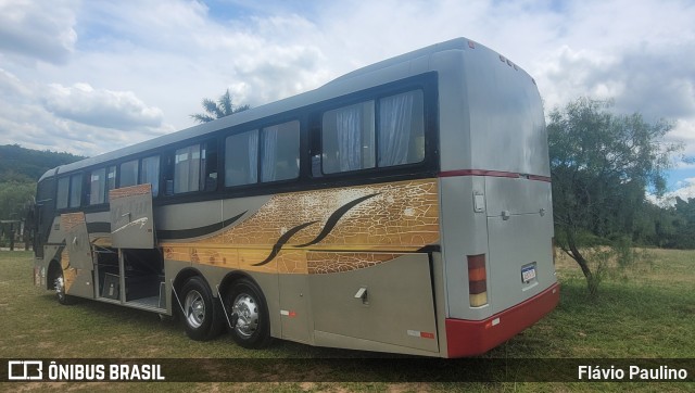 Flamarc Turismo  na cidade de São Sebastião do Oeste, Minas Gerais, Brasil, por Flávio Paulino. Número da foto: #12895135.