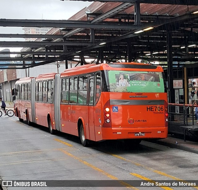 Auto Viação Redentor HE706 na cidade de Curitiba, Paraná, Brasil, por Andre Santos de Moraes. Número da foto: #12894042.