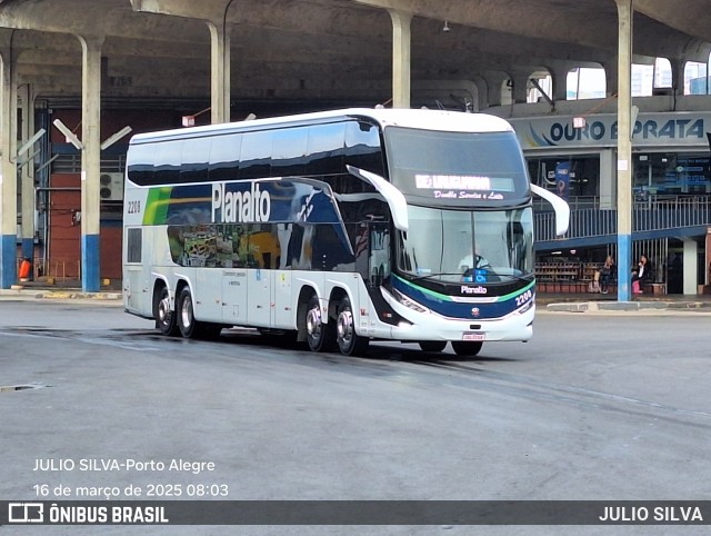 Planalto Transportes 2208 na cidade de Porto Alegre, Rio Grande do Sul, Brasil, por JULIO SILVA. Número da foto: #12894570.