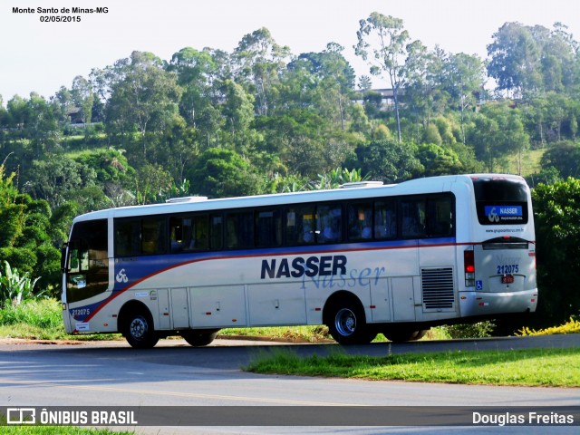 Viação Nasser 212075 na cidade de Monte Santo de Minas, Minas Gerais, Brasil, por Douglas Freitas. Número da foto: #12895825.