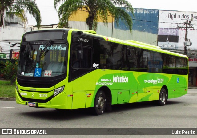 Viação Pendotiba 2.1.109 na cidade de Niterói, Rio de Janeiro, Brasil, por Luiz Petriz. Número da foto: #12893996.