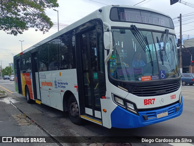 BR7 Mobilidade 1923 na cidade de São Bernardo do Campo, São Paulo, Brasil, por Diego Cardoso da Silva. Número da foto: #12851969.