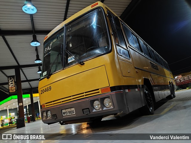 Ônibus Particulares 20469 na cidade de Guaratinguetá, São Paulo, Brasil, por Vanderci Valentim. Número da foto: #12851171.