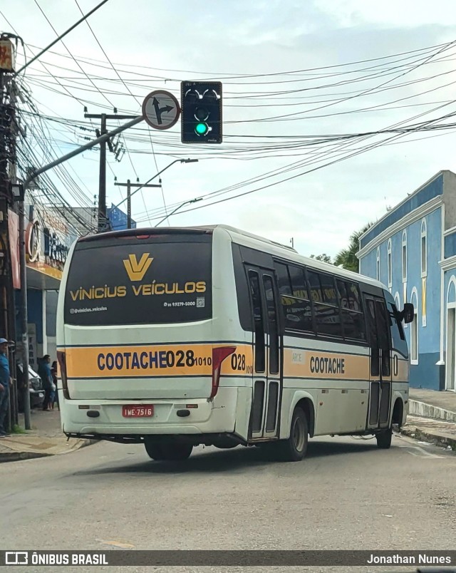COOTACHE - Cooperativa de Transporte Alternativo Complementar de Horizonte 0281010 na cidade de Fortaleza, Ceará, Brasil, por Jonathan Nunes. Número da foto: #12852269.