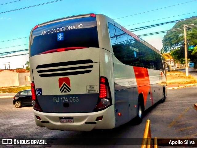 Viação Cidade do Aço RJ 174.063 na cidade de Cruzeiro, São Paulo, Brasil, por Apollo Silva. Número da foto: #12852654.