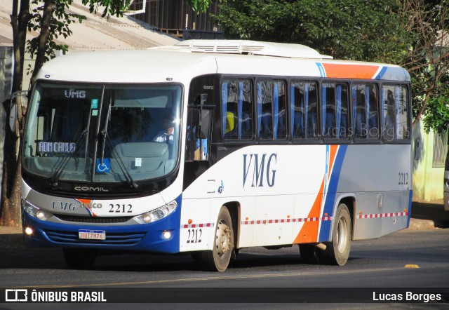 VMG - Viação Minas Gerais 2212 na cidade de Araxá, Minas Gerais, Brasil, por Lucas Borges . Número da foto: #12852041.
