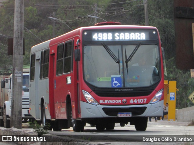 Viação Cuiabá 44107 na cidade de Sabará, Minas Gerais, Brasil, por Douglas Célio Brandao. Número da foto: #12897733.