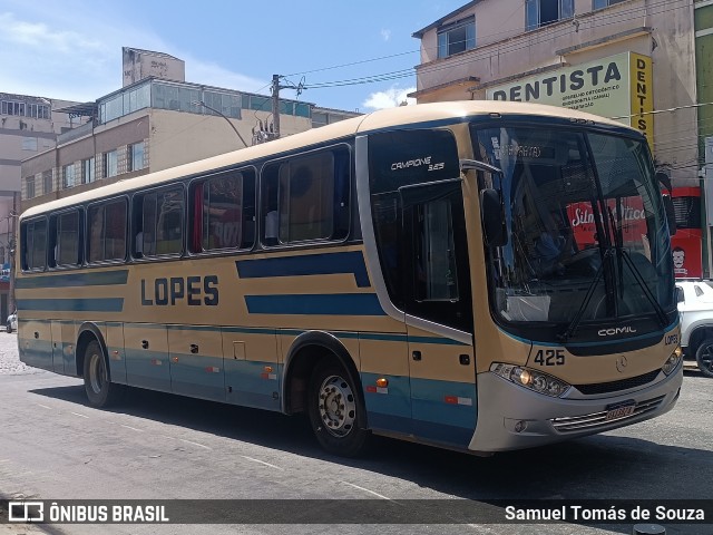 Viação Lopes 425 na cidade de Ponte Nova, Minas Gerais, Brasil, por Samuel Tomás de Souza. Número da foto: #12896524.