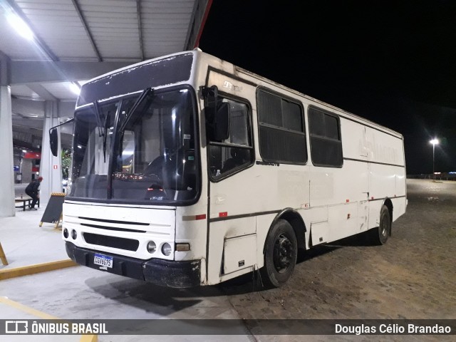 Ônibus Particulares 6675 na cidade de Estiva, Minas Gerais, Brasil, por Douglas Célio Brandao. Número da foto: #12897722.
