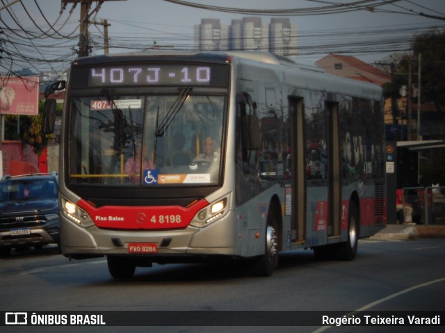 Express Transportes Urbanos Ltda 4 8198 na cidade de São Paulo, São Paulo, Brasil, por Rogério Teixeira Varadi. Número da foto: #12897515.