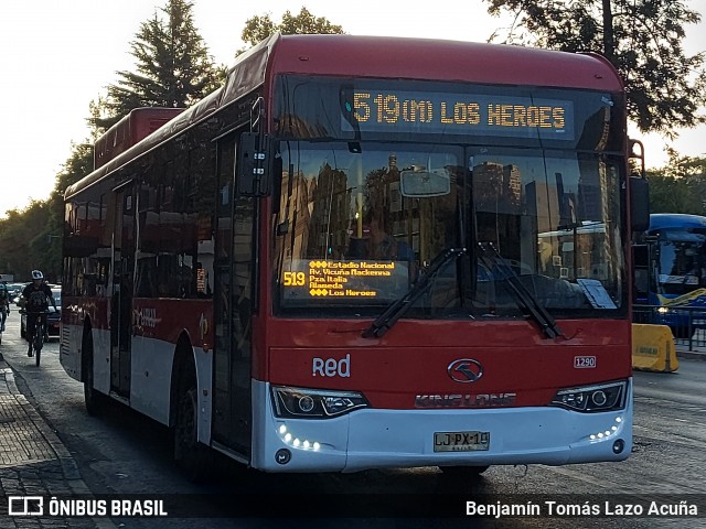 Metbus 1290 na cidade de Santiago, Santiago, Metropolitana de Santiago, Chile, por Benjamín Tomás Lazo Acuña. Número da foto: #12898714.