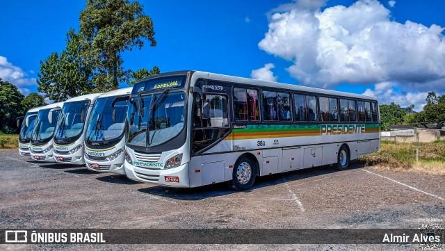 Expresso Presidente Getúlio 360 na cidade de Timbó, Santa Catarina, Brasil, por Almir Alves. Número da foto: #12901385.
