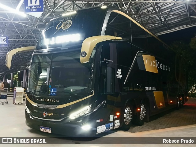 Viação Garcia 96011 na cidade de São José dos Campos, São Paulo, Brasil, por Robson Prado. Número da foto: #12902171.