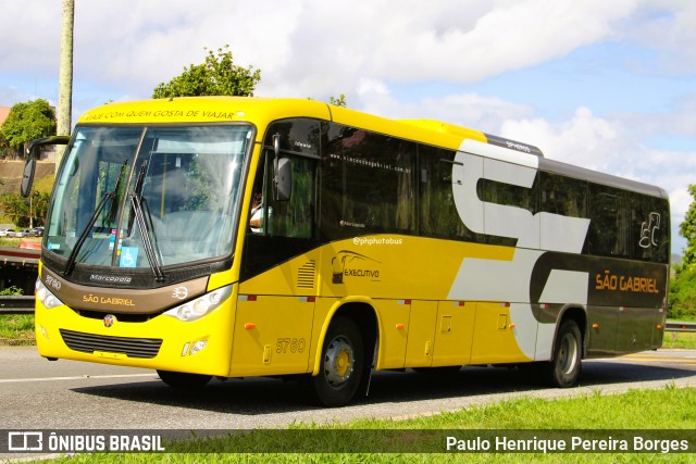 Viação São Gabriel 5760 na cidade de Barra do Piraí, Rio de Janeiro, Brasil, por Paulo Henrique Pereira Borges. Número da foto: #12901566.
