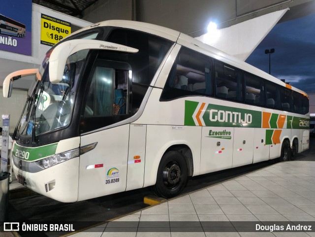 Empresa Gontijo de Transportes 21290 na cidade de Goiânia, Goiás, Brasil, por Douglas Andrez. Número da foto: #12901874.