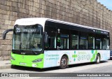 Guimabus 1008 na cidade de Guimarães, Braga, Portugal, por Leandro Machado de Castro. Número da foto: #:id.