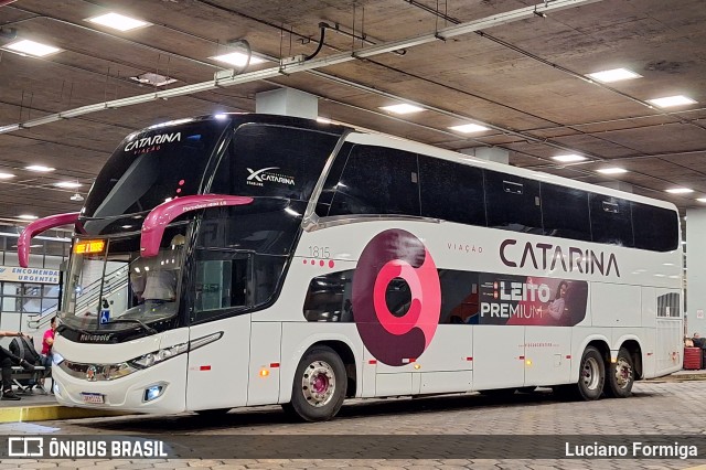 Viação Catarina 1815 na cidade de Belo Horizonte, Minas Gerais, Brasil, por Luciano Formiga. Número da foto: #12904702.