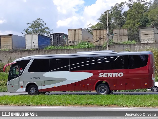 Viação Serro 41924 na cidade de Embu das Artes, São Paulo, Brasil, por Josivaldo Oliveira. Número da foto: #12903002.