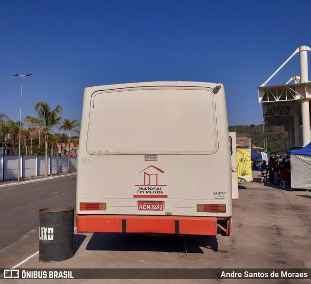 Ônibus Particulares UNIDADE MóVEL DE SAúDE na cidade de Duque de Caxias, Rio de Janeiro, Brasil, por Andre Santos de Moraes. Número da foto: #12903786.