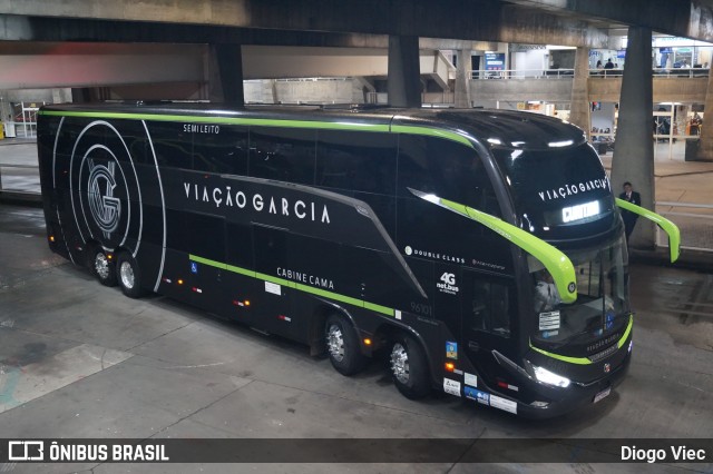 Viação Garcia 96101 na cidade de Curitiba, Paraná, Brasil, por Diogo Viec. Número da foto: #12902849.