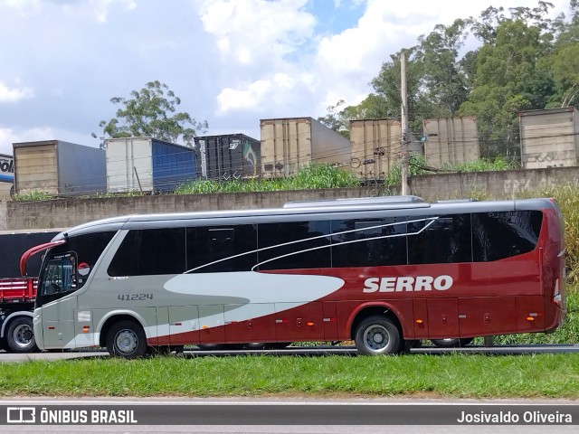 Viação Serro 41224 na cidade de Embu das Artes, São Paulo, Brasil, por Josivaldo Oliveira. Número da foto: #12902989.